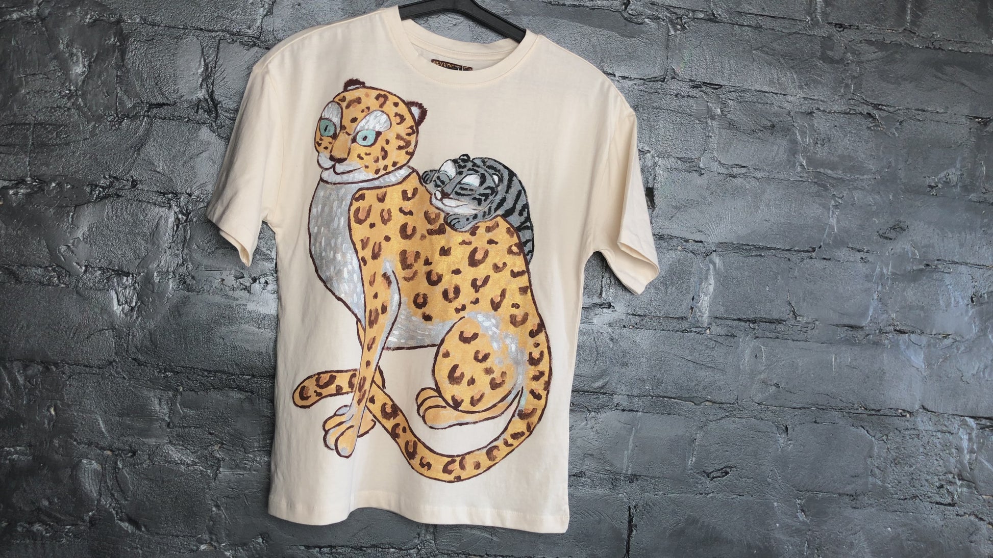Women's short sleeve t-shirt Panthera