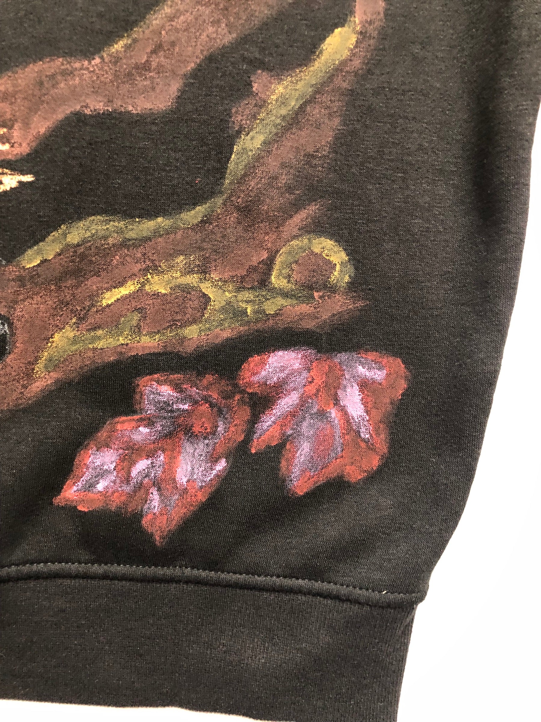 Women's hoodie hand-painted details