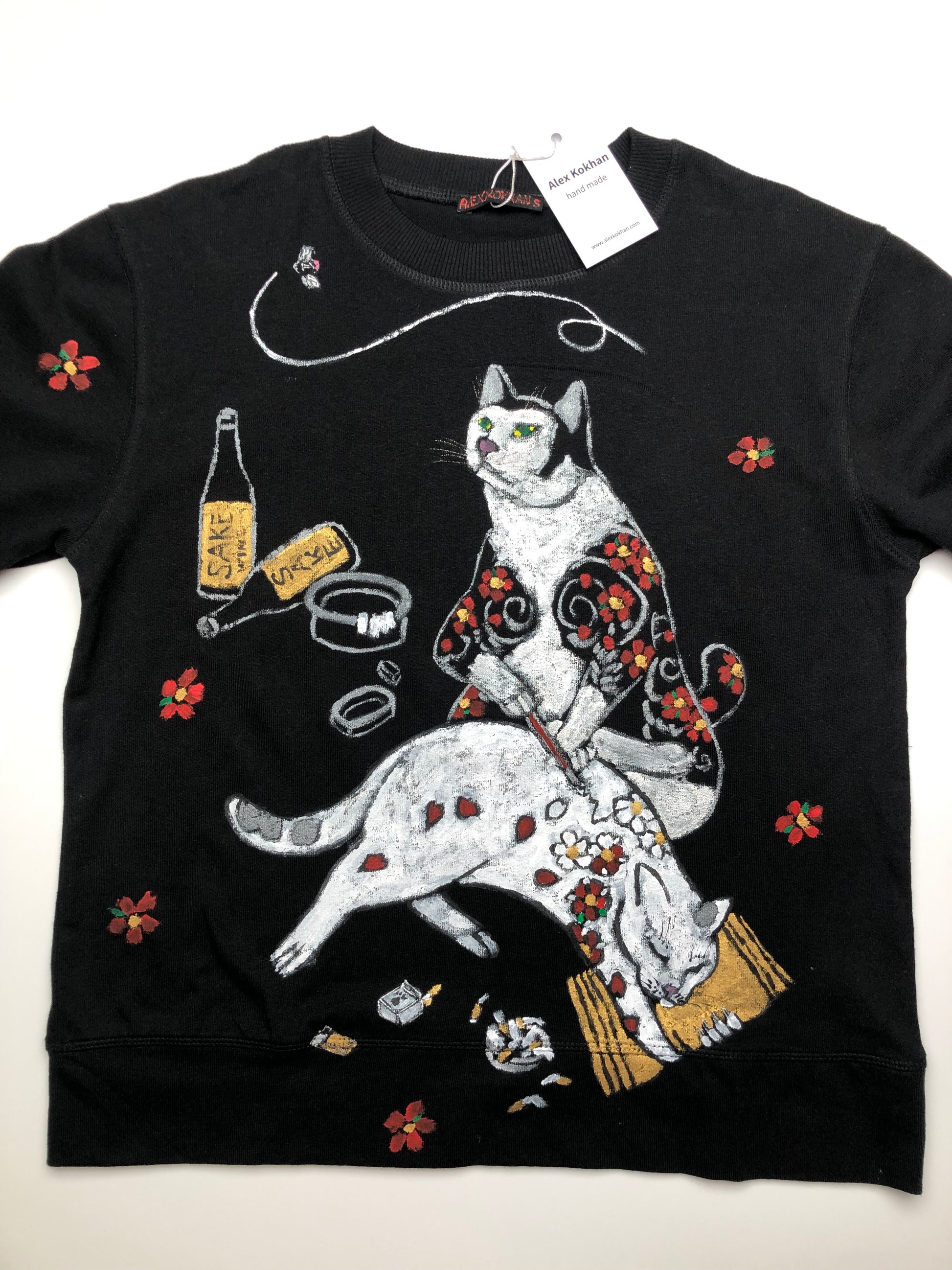 Women's long sleeve t-shirt "cat and fly"