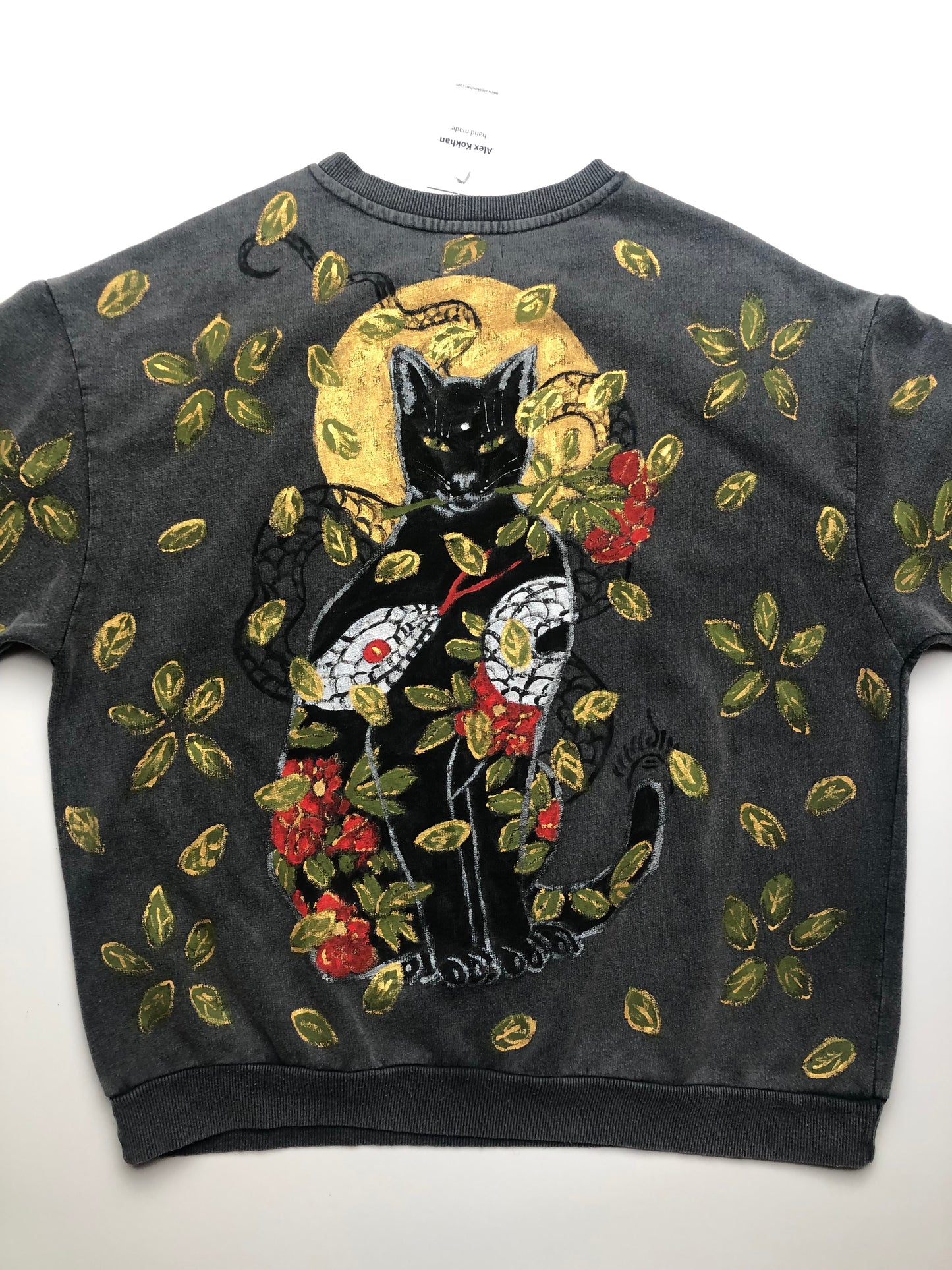 Women's sweatshirt oversized cat and elephants pattern details reverse side