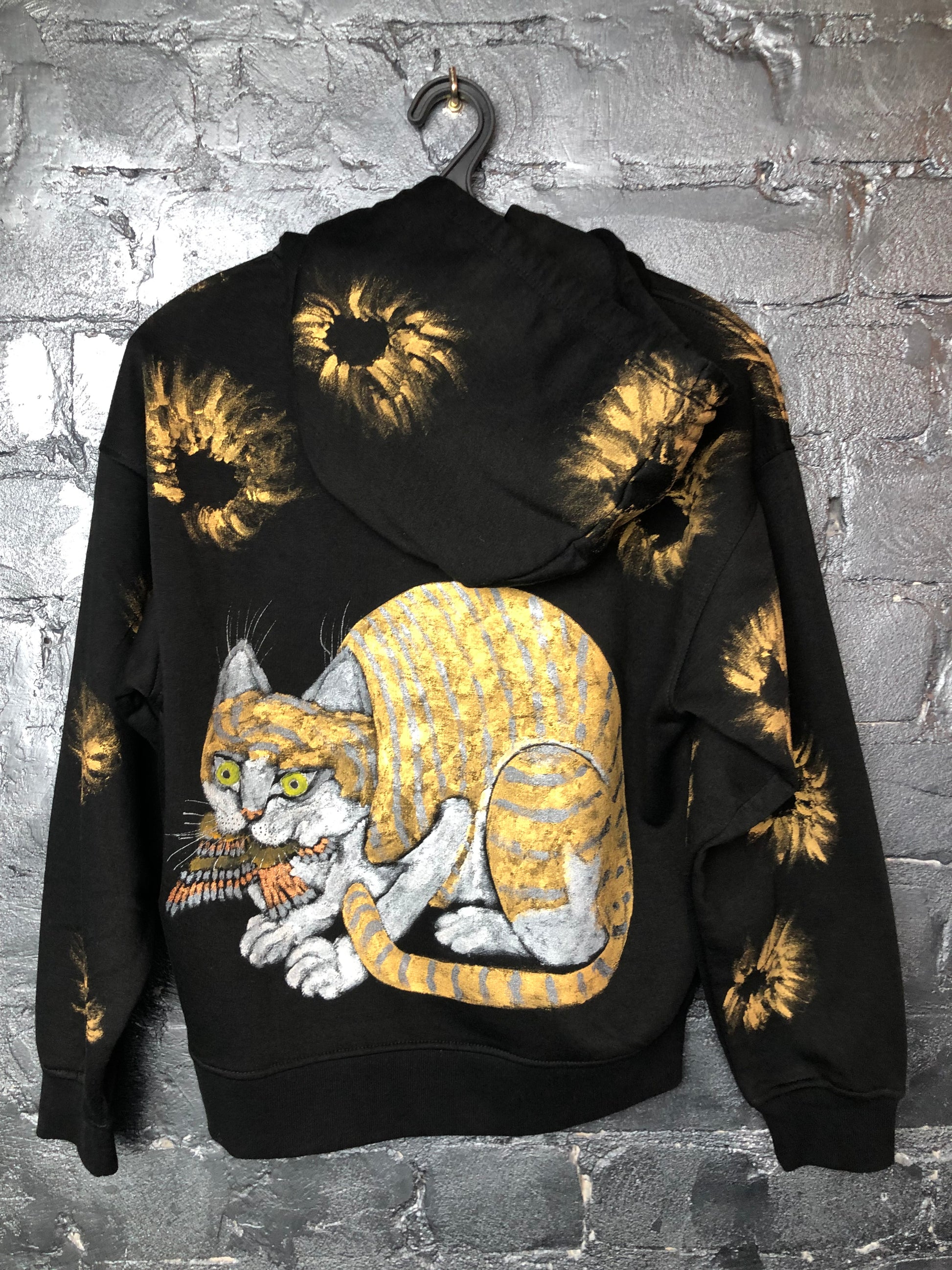 Luxurious women's hand-painted hoodie raven cat back