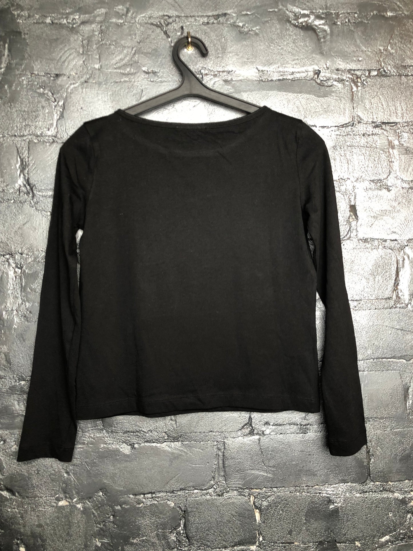 Women's Black Long Sleeve T-shirt Devil Back Plain