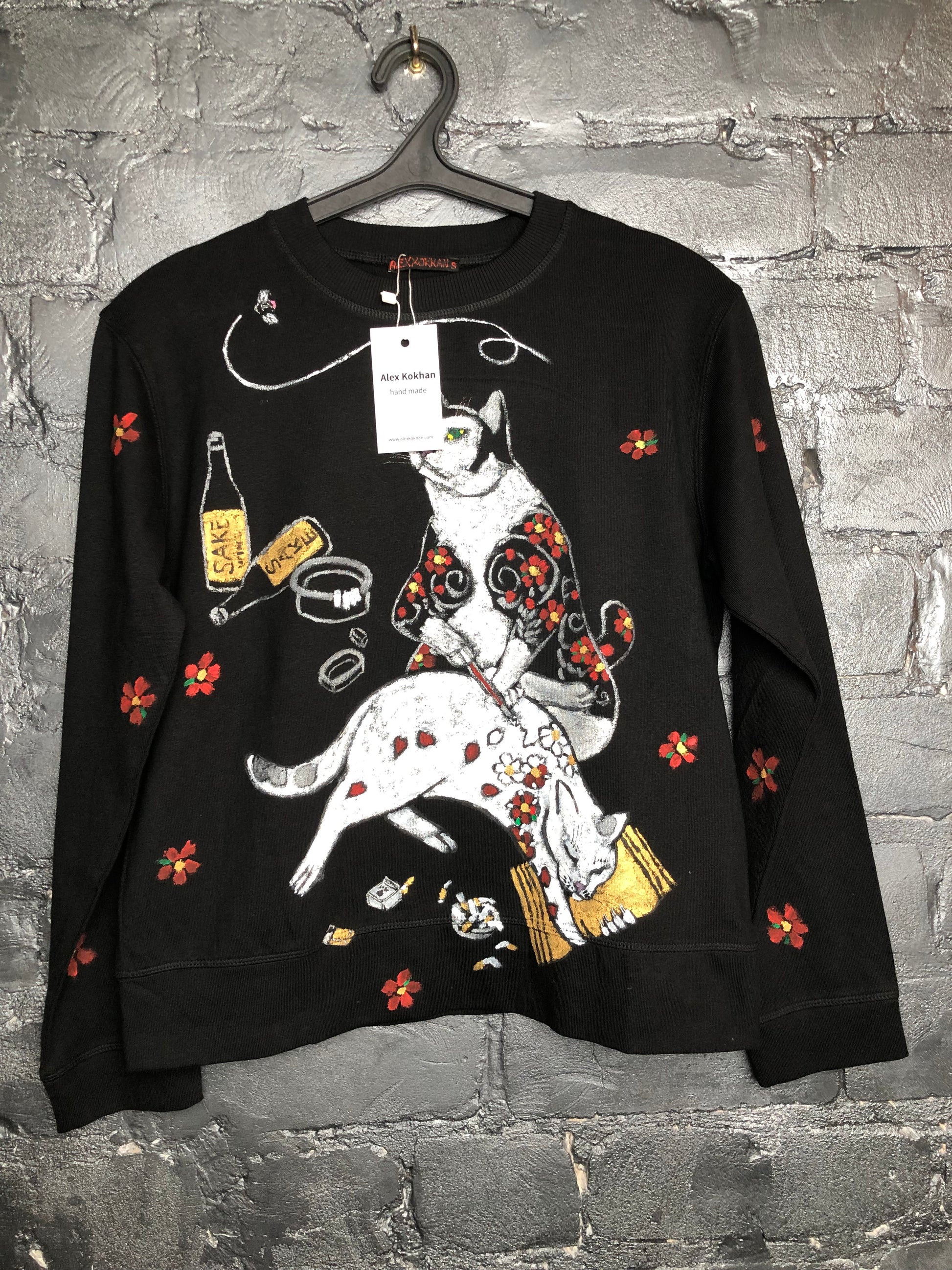 Women's long sleeve t-shirt cat and fly