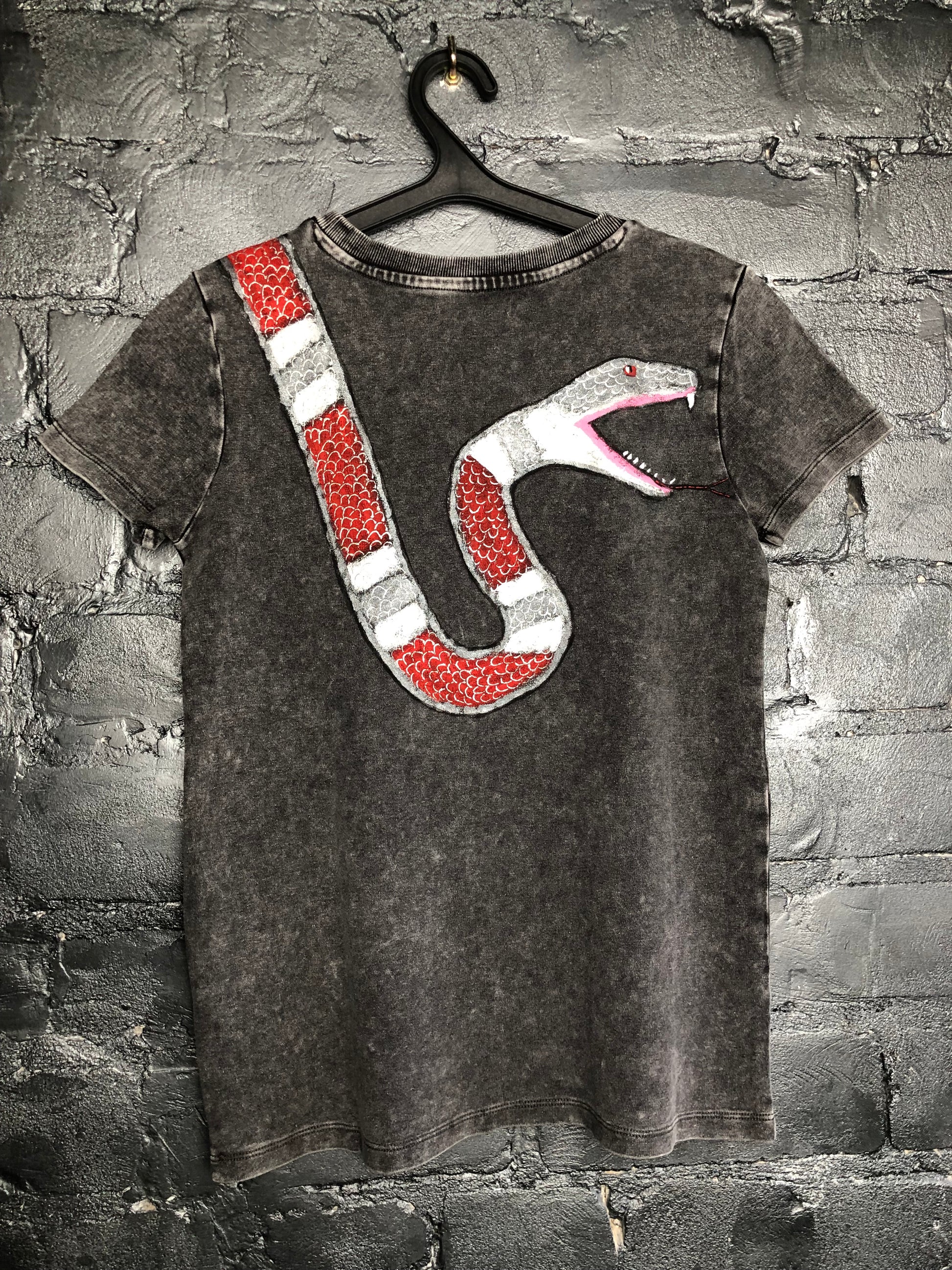Back Women's Hannya Demon Fancy Tattoo T -shirt with A Snake