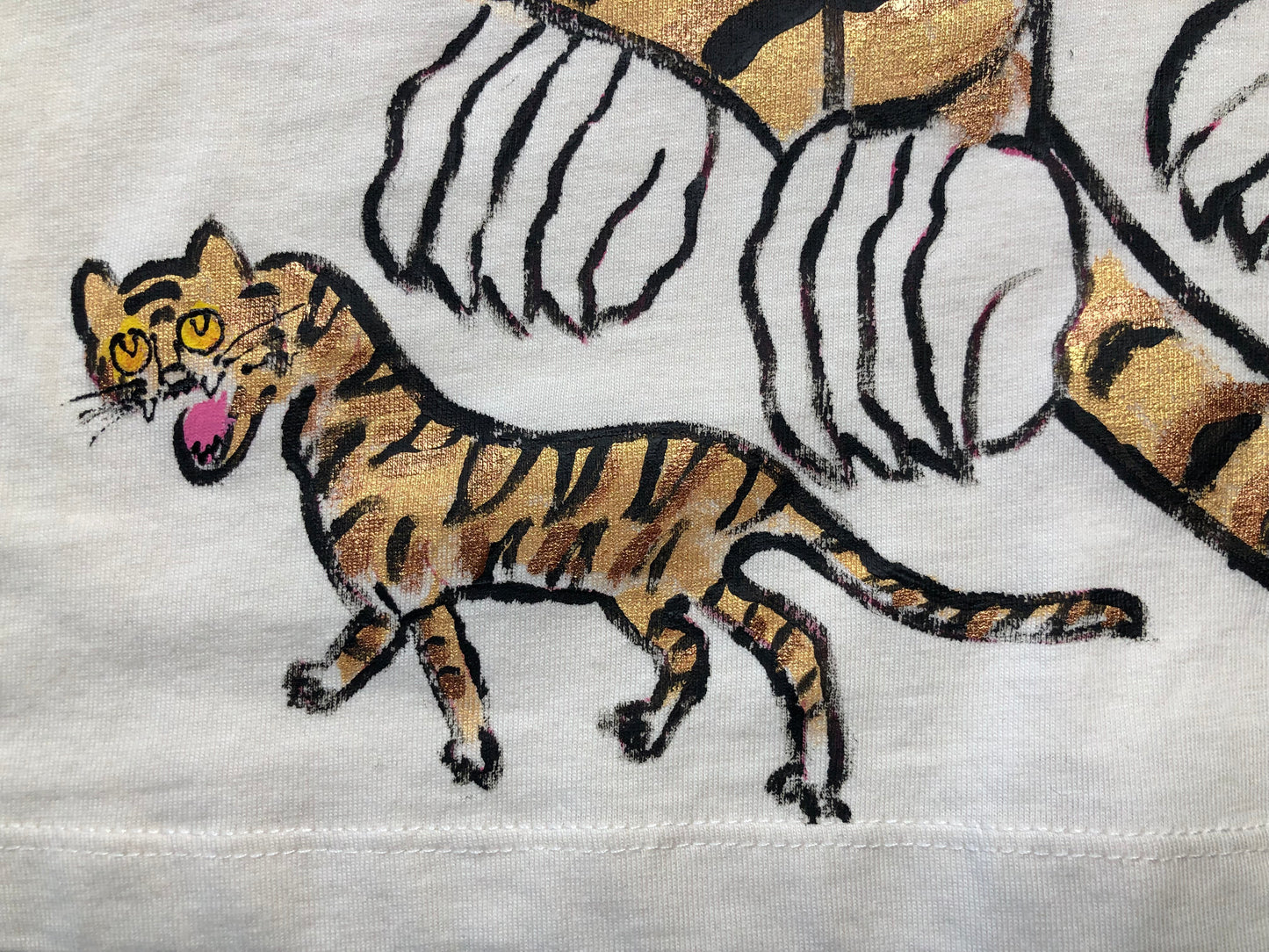 Little funny tiger Women's brindle short sleeve t-shirt